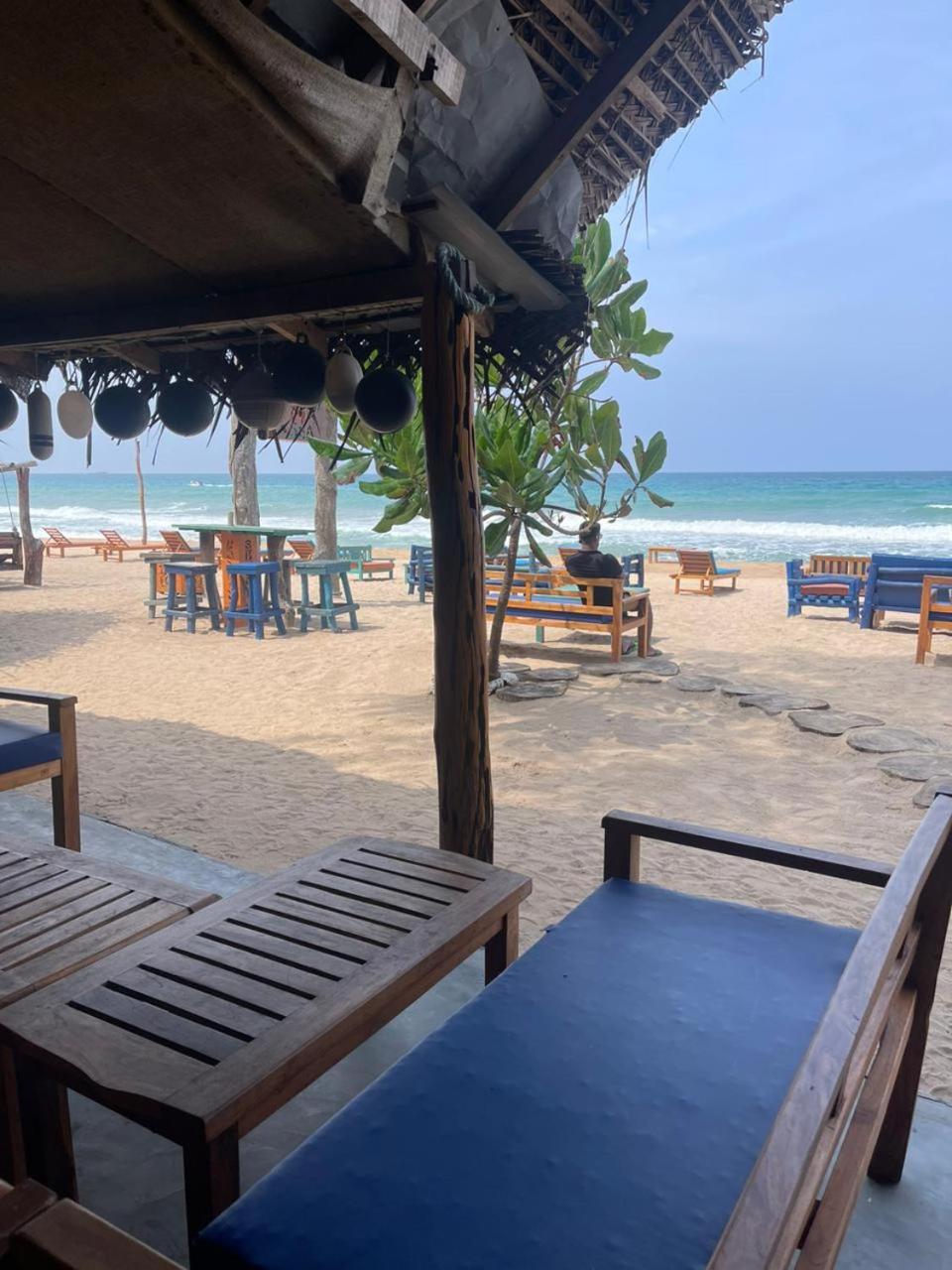 Vitamin Sea Beach Cabana & Hostel 닐라벨리 외부 사진