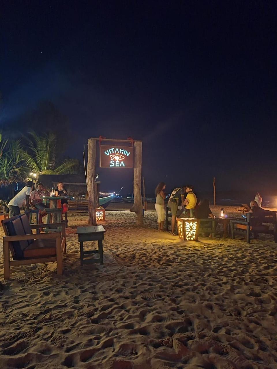 Vitamin Sea Beach Cabana & Hostel 닐라벨리 외부 사진