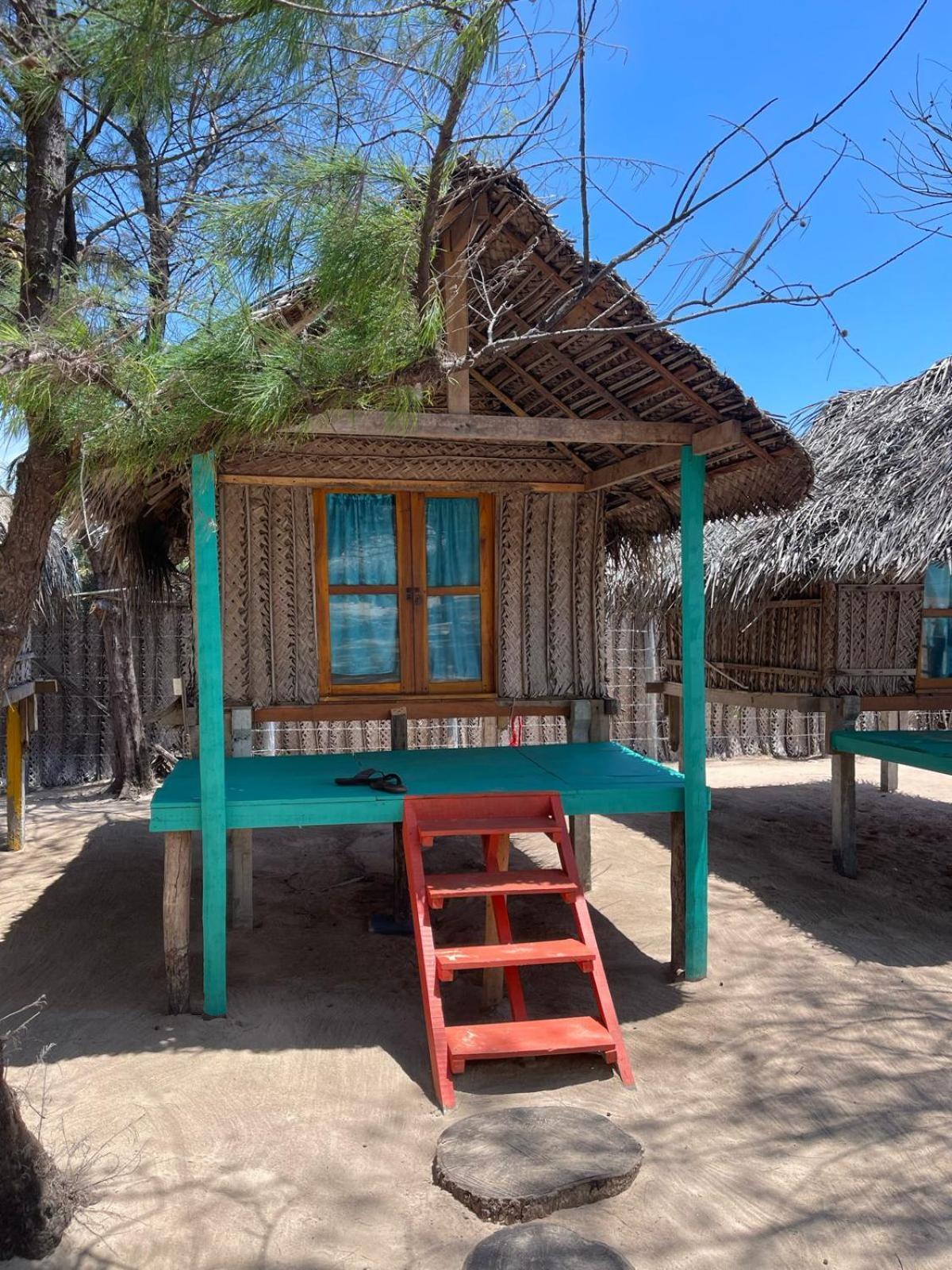 Vitamin Sea Beach Cabana & Hostel 닐라벨리 외부 사진