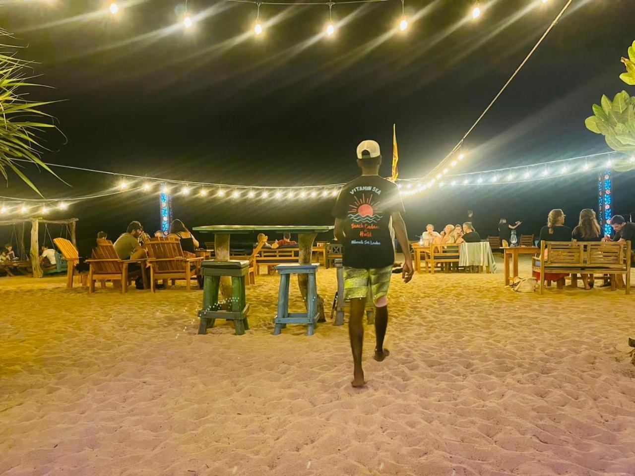 Vitamin Sea Beach Cabana & Hostel 닐라벨리 외부 사진