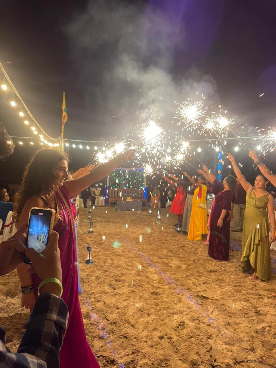 Vitamin Sea Beach Cabana & Hostel 닐라벨리 외부 사진